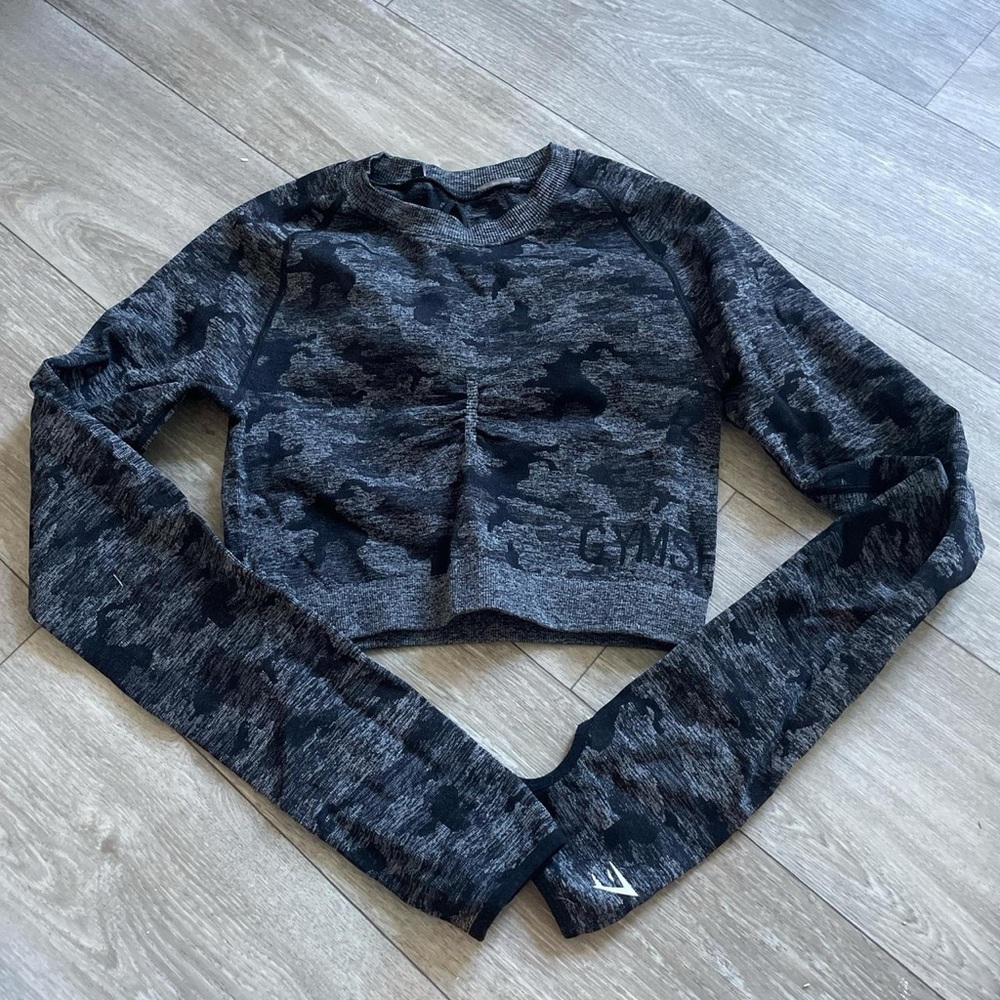 Gymshark Camo Long Sleeve Top - Black and Gray